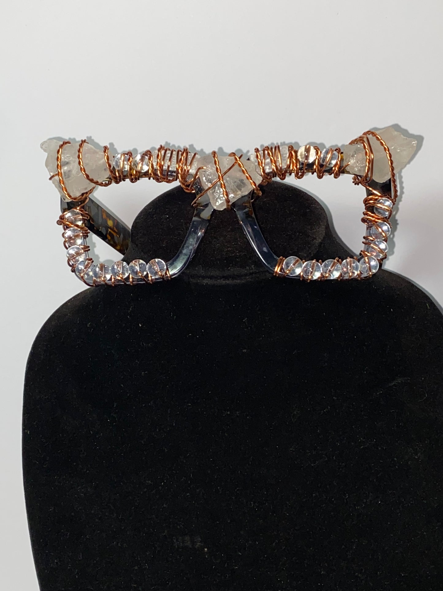 Chunky quartz speckies!