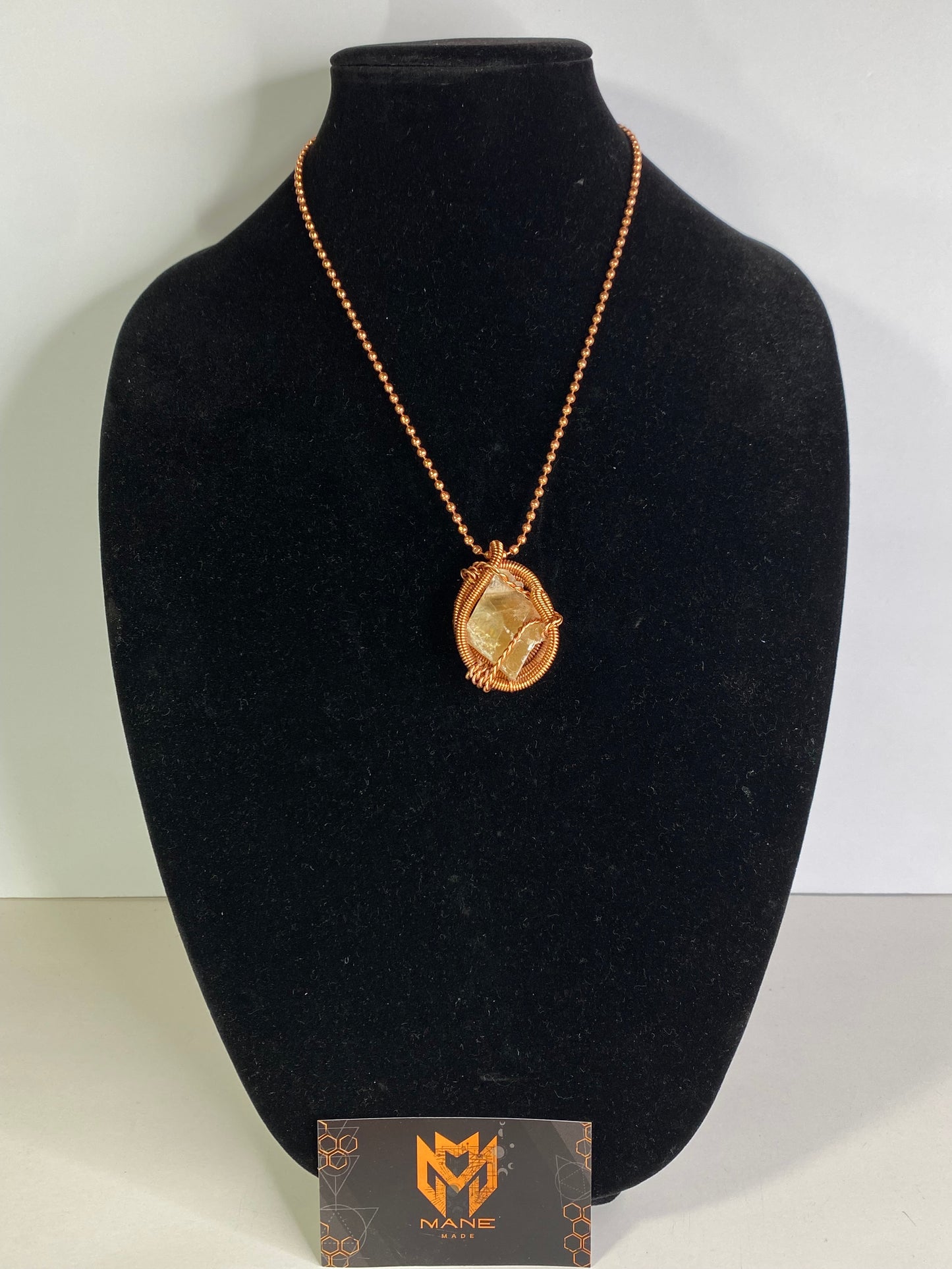 Honey calcite(petite #2)