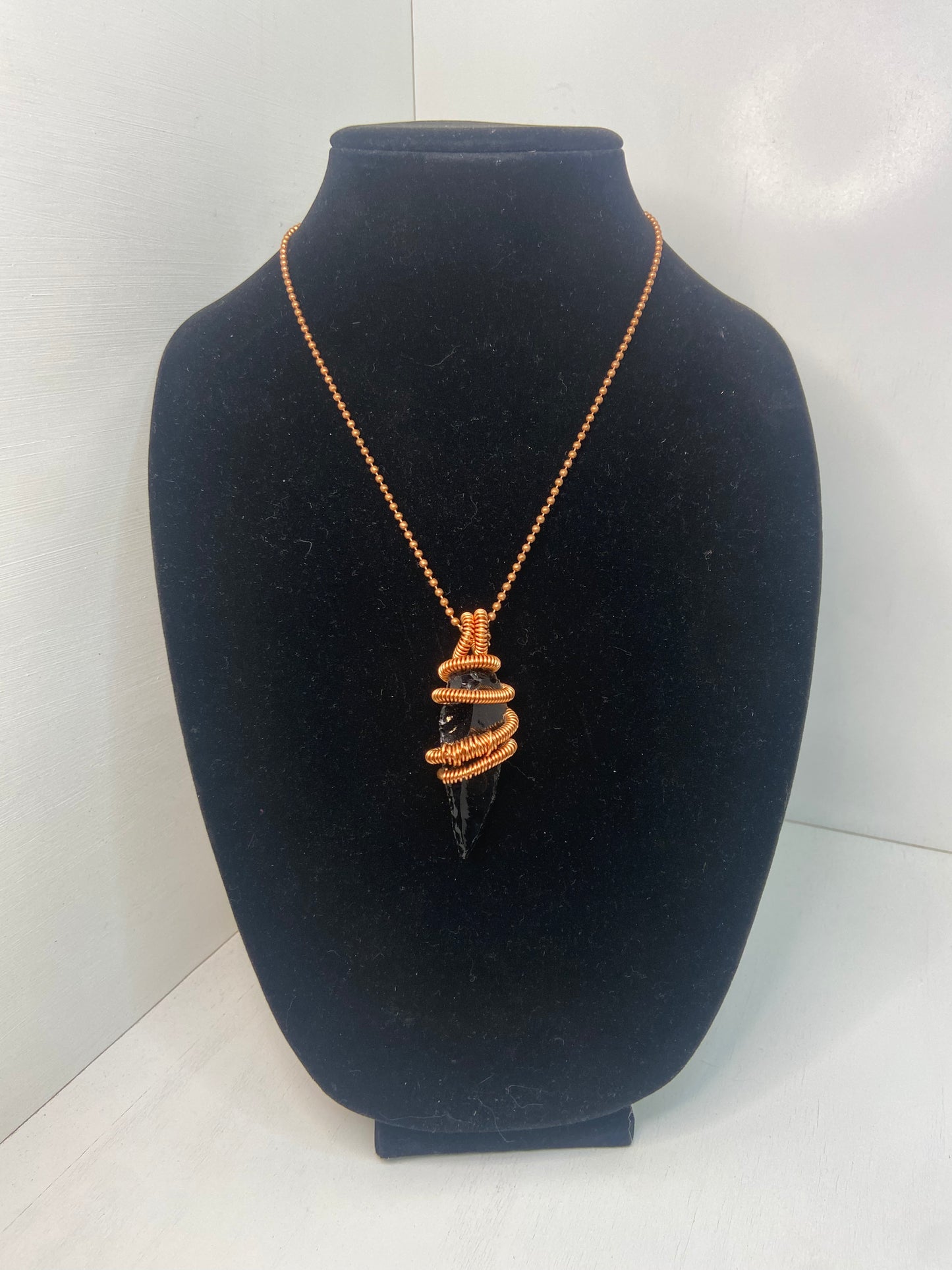 Cu BLack obsidian Arrowhead